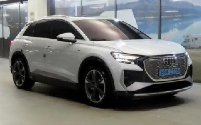 인천중고자동차시장 Q4 e-트론 40 스포트백 프리미엄 매물 사진 8 - 2024/08 53,767km