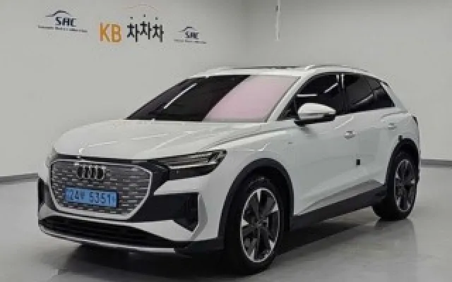 인천중고자동차시장 Q4 e-트론 40 프리미엄 매물 사진 7 - 2022/10 28,513km