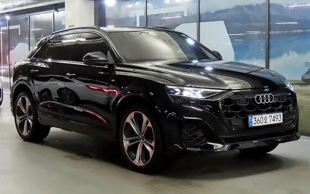 인천중고자동차시장 Q8 55 TFSI 콰트로 프리미엄 매물 사진 4 - 2026/04 2,174km